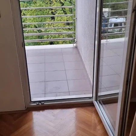 Apartment Kerum A *